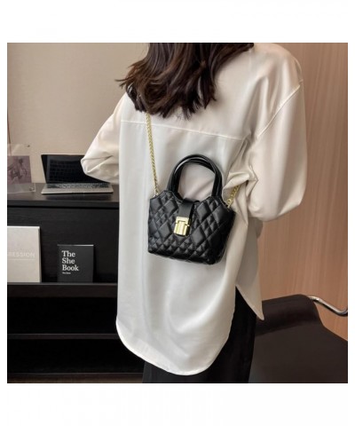 Niche women bag fashion small bag diamond chain portable shoulder messenger bag Pink $28.10 Totes